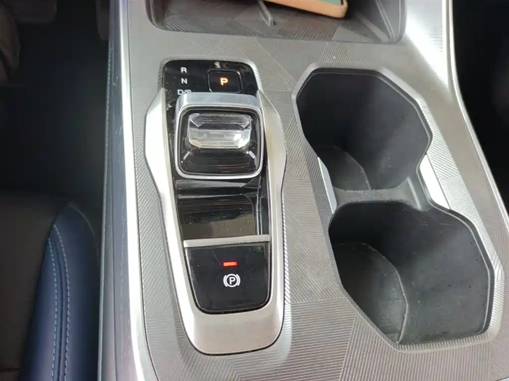 GAC Motor Trumpchi GS3 2023 — фото 14