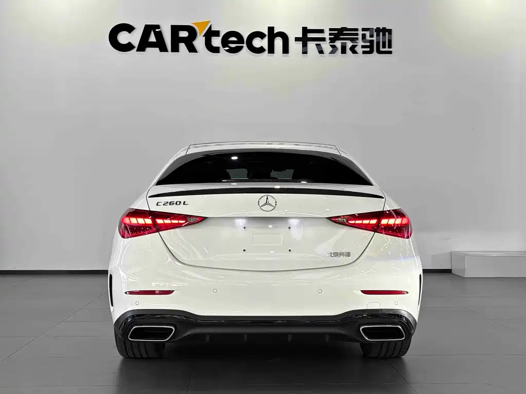 Mercedes-Benz C-Class 2024