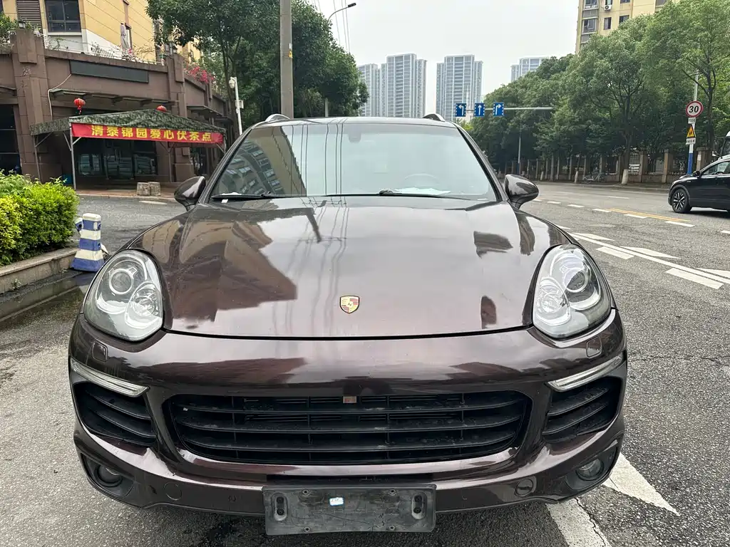Porsche Cayenne 2016 — фото 2