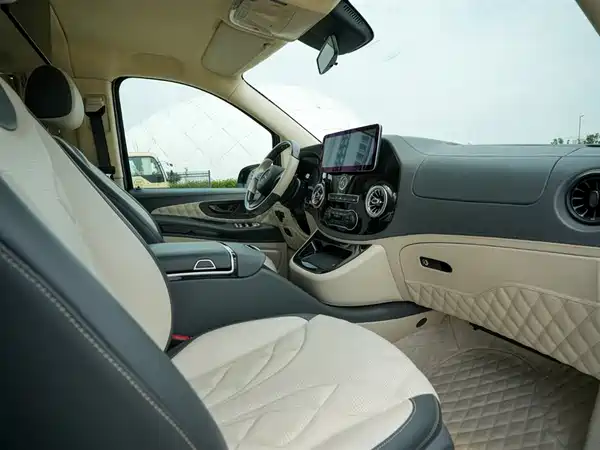 Mercedes-Benz V-Class 2021