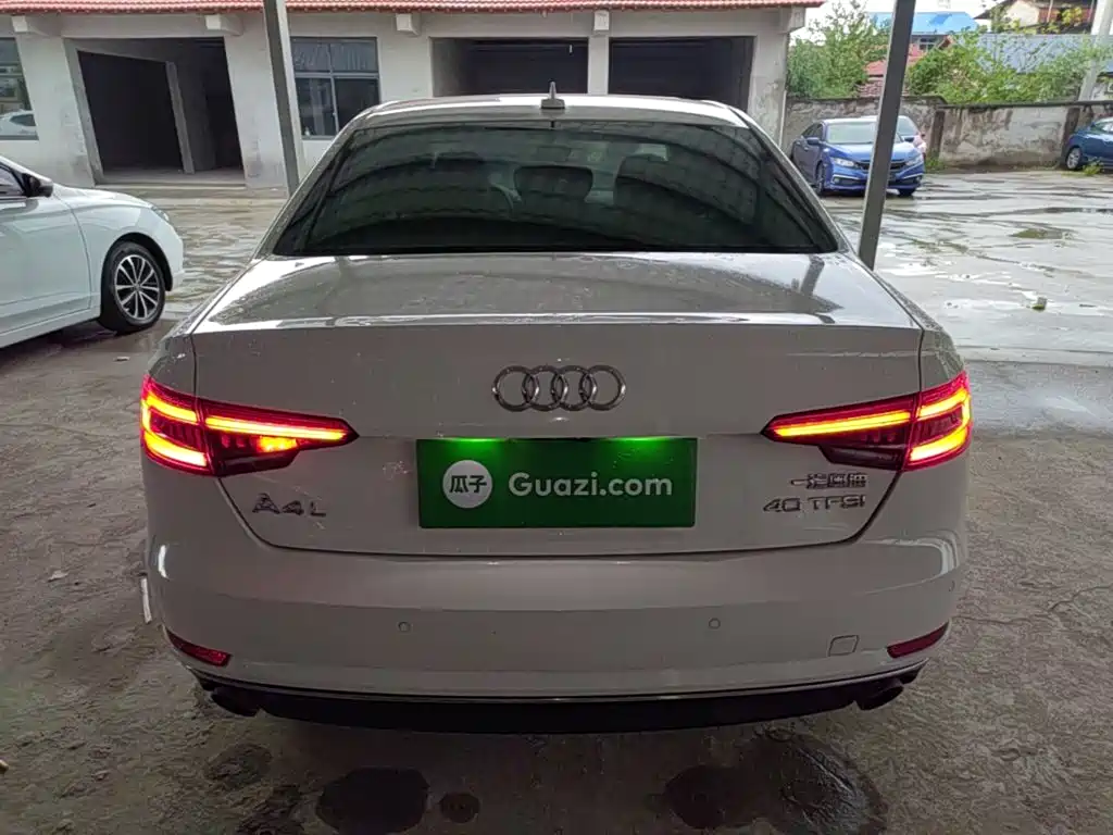 Audi A4L 2017