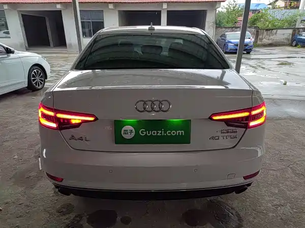 Audi A4L 2017