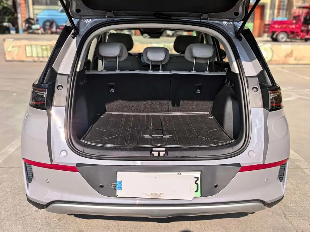 BYD Sealion 05 EV 2025 — фото 12