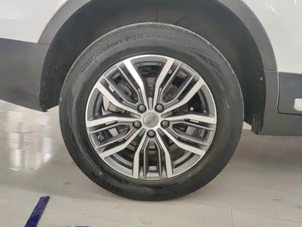 Geely Boyue 2021