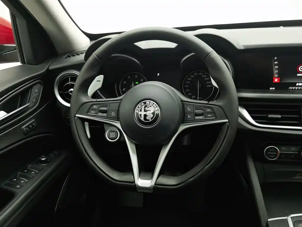 Alfa Romeo Stelvio 2019 — фото 11