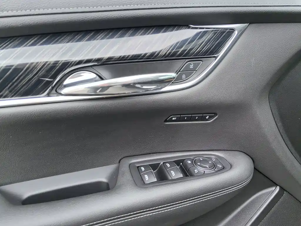 Cadillac XT6 2020 — фото 21