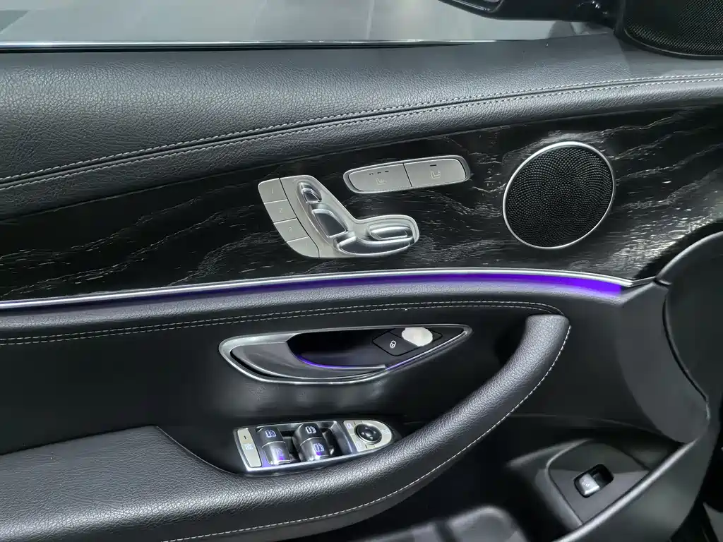 Mercedes-Benz E-Class 2017 — фото 8
