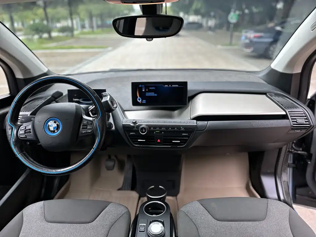 BMW i3 2017 — фото 11