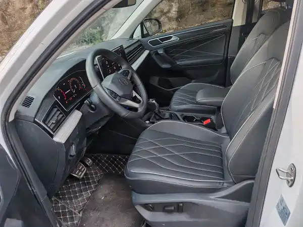 Volkswagen Tiguan L 2024