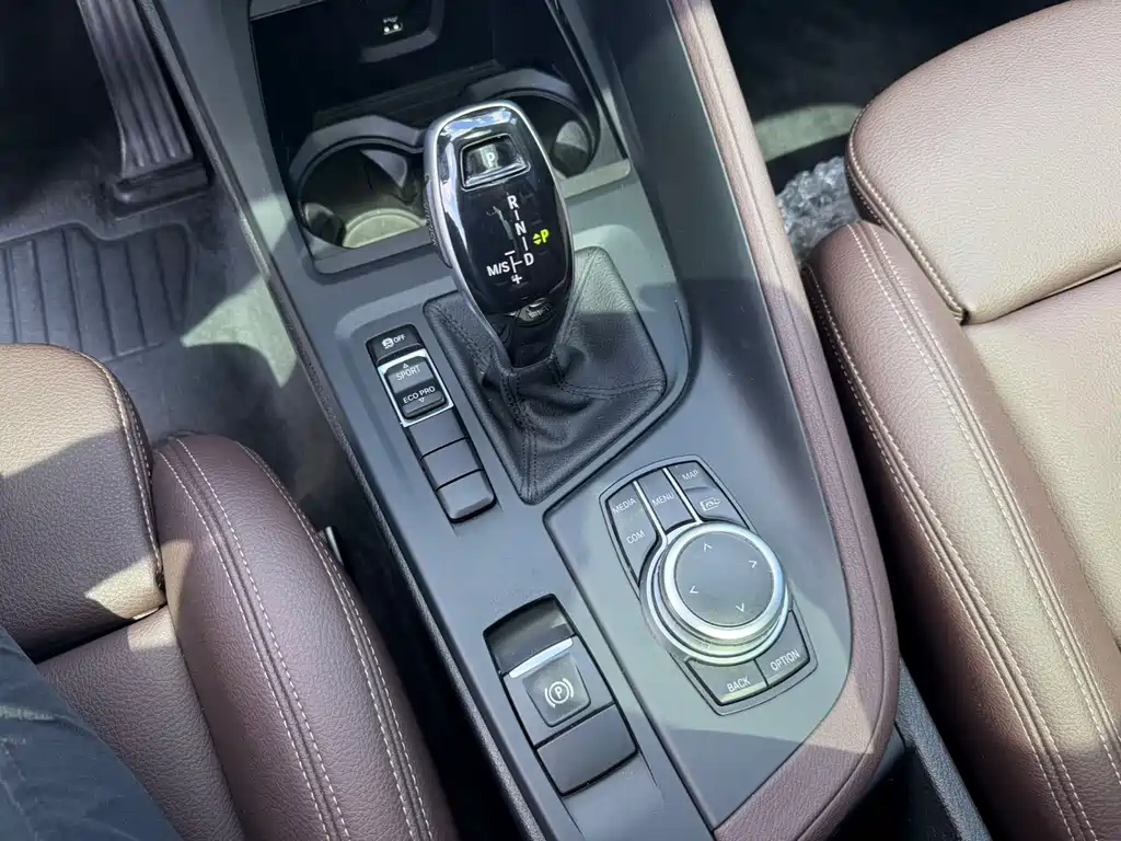 BMW X1 2022 — фото 12