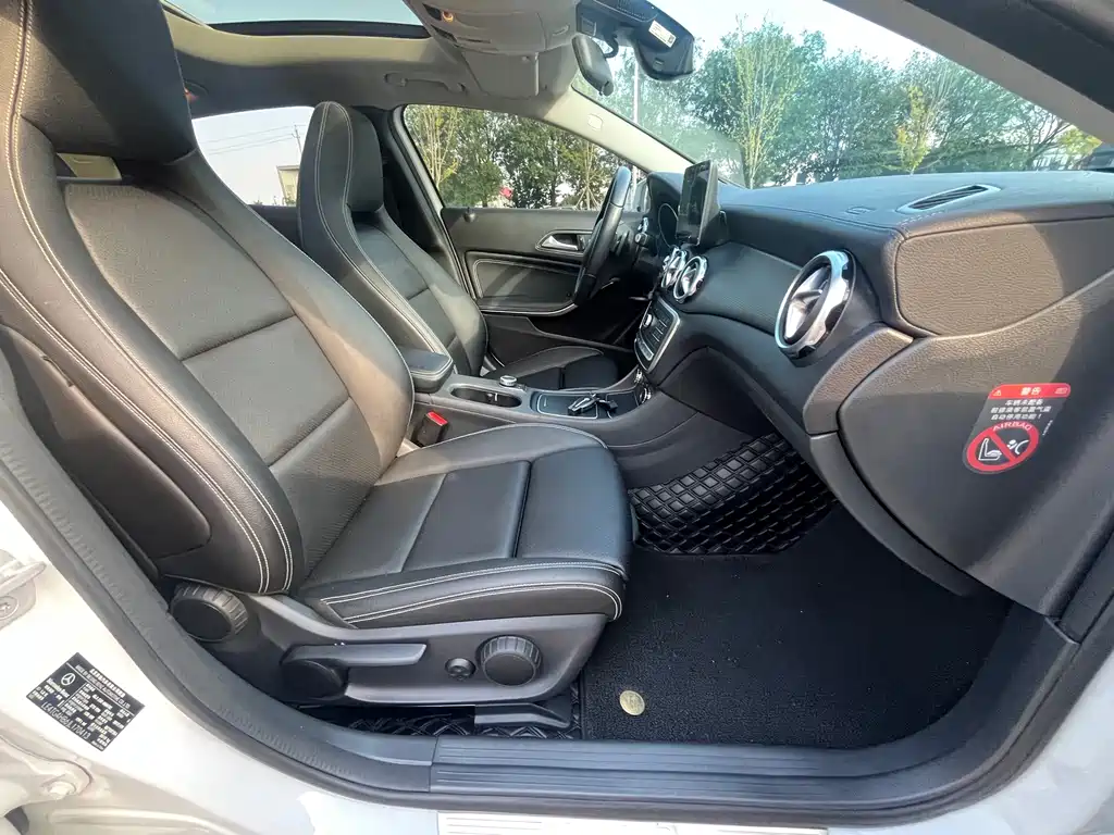 Mercedes-Benz GLA 2017 — фото 13
