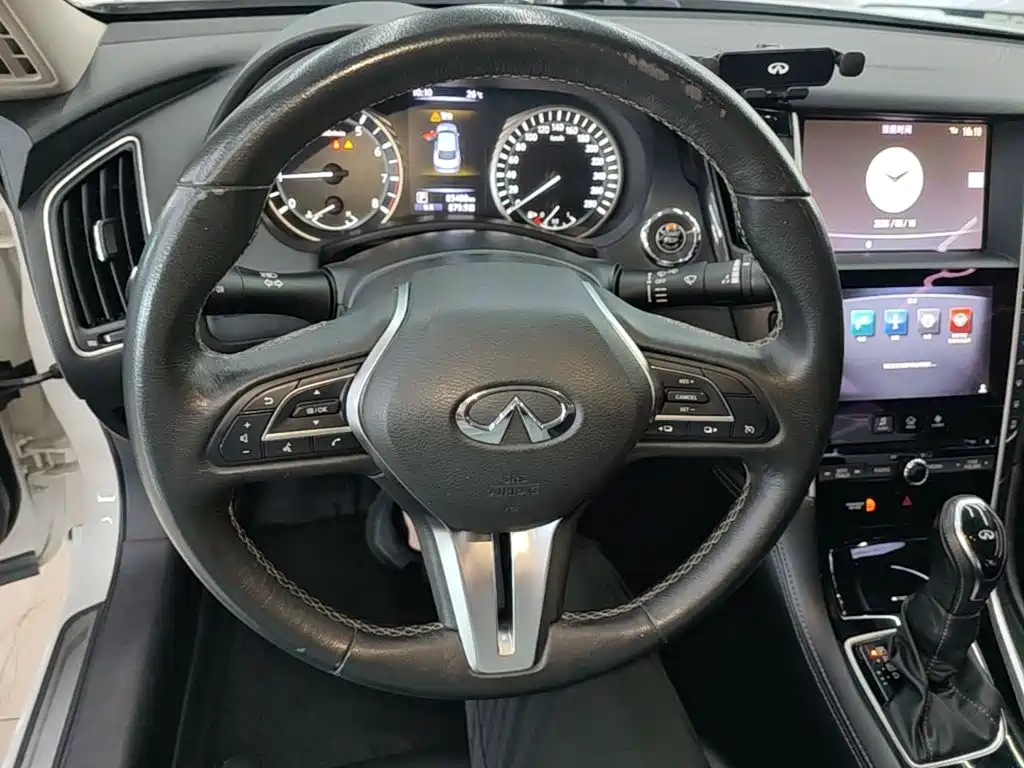 Infiniti Q50L 2018 — фото 11