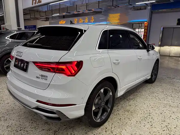 Audi Q3 2022