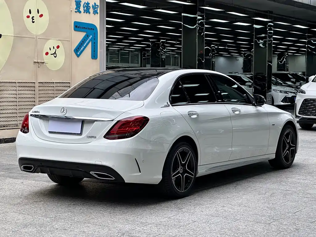 Mercedes-Benz C-Class 2021 — фото 17