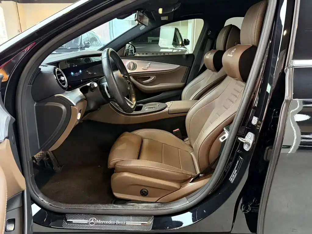 Mercedes-Benz E-Class 2023 — фото 7