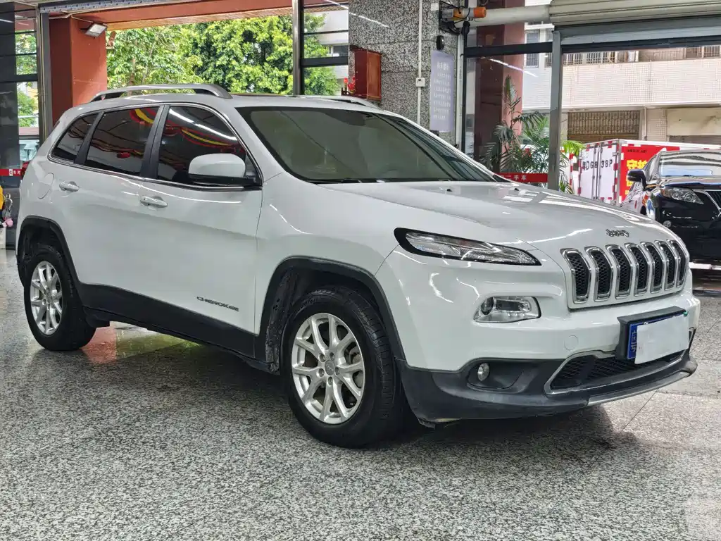 Jeep Cherokee 2018