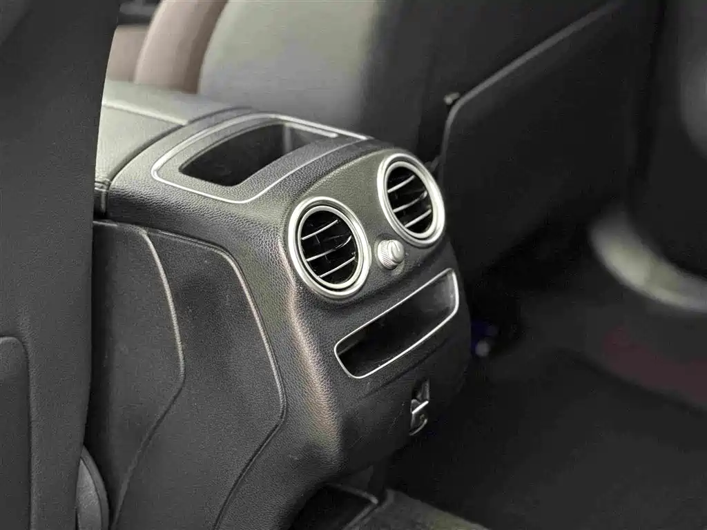 Mercedes-Benz GLC 2020 — фото 12