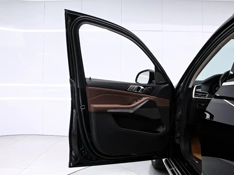 BMW X7 2020 — фото 11