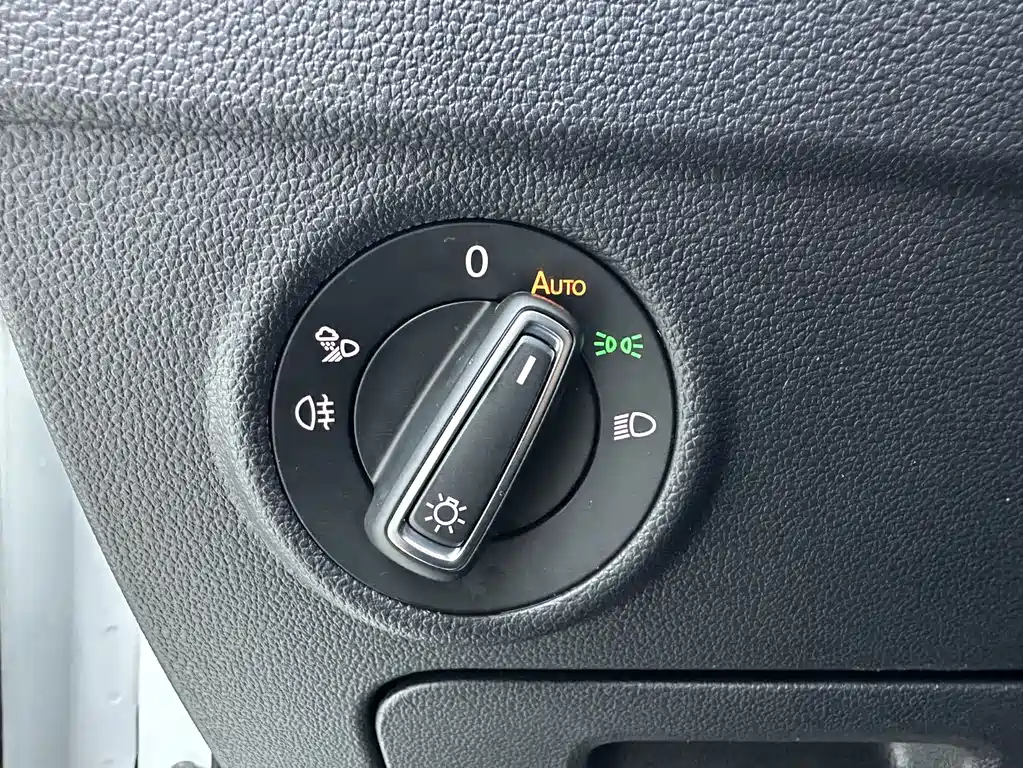 Volkswagen Tiguan L 2023 — фото 20