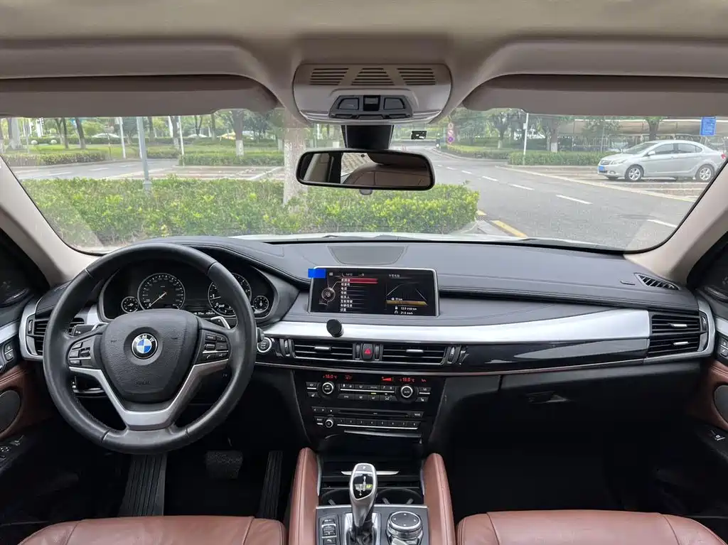 BMW X6 2015 — фото 10