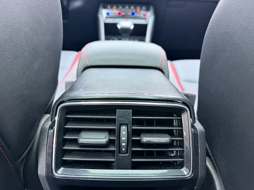 Skoda Korok 2022 — фото 16