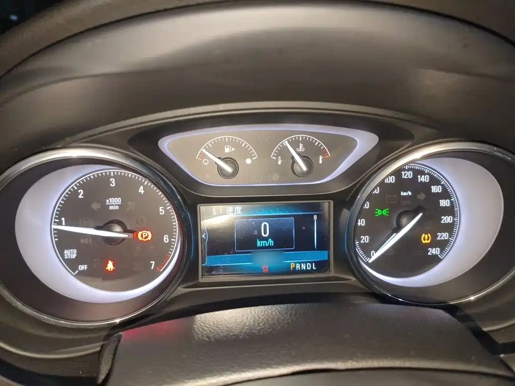 Buick Envision Plus 2019 — фото 4