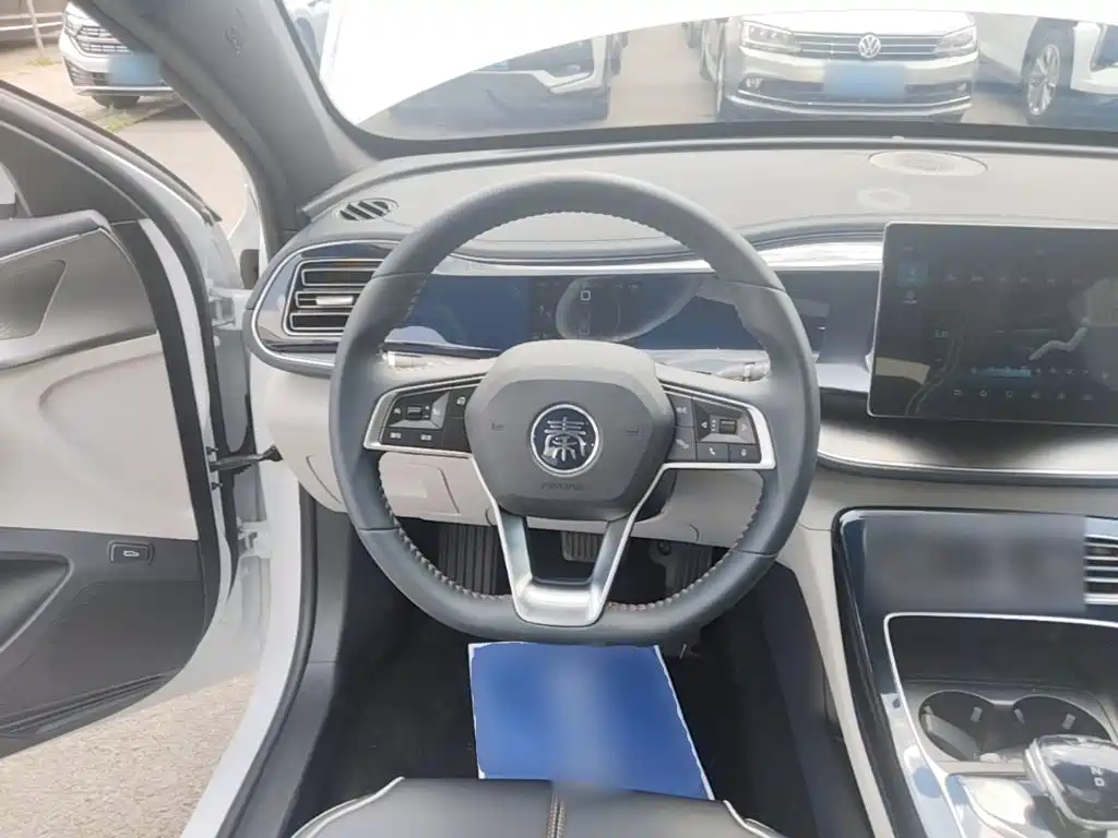 BYD Qin PLUS 2022 — фото 11