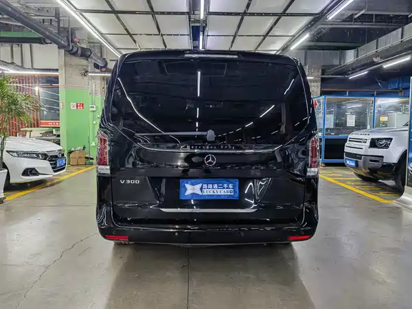 Mercedes-Benz V-Class 2024