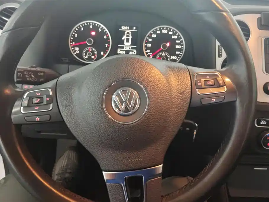 Volkswagen Tiguan 2017 — фото 15