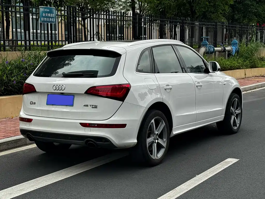 Audi Q5 2014 — фото 11