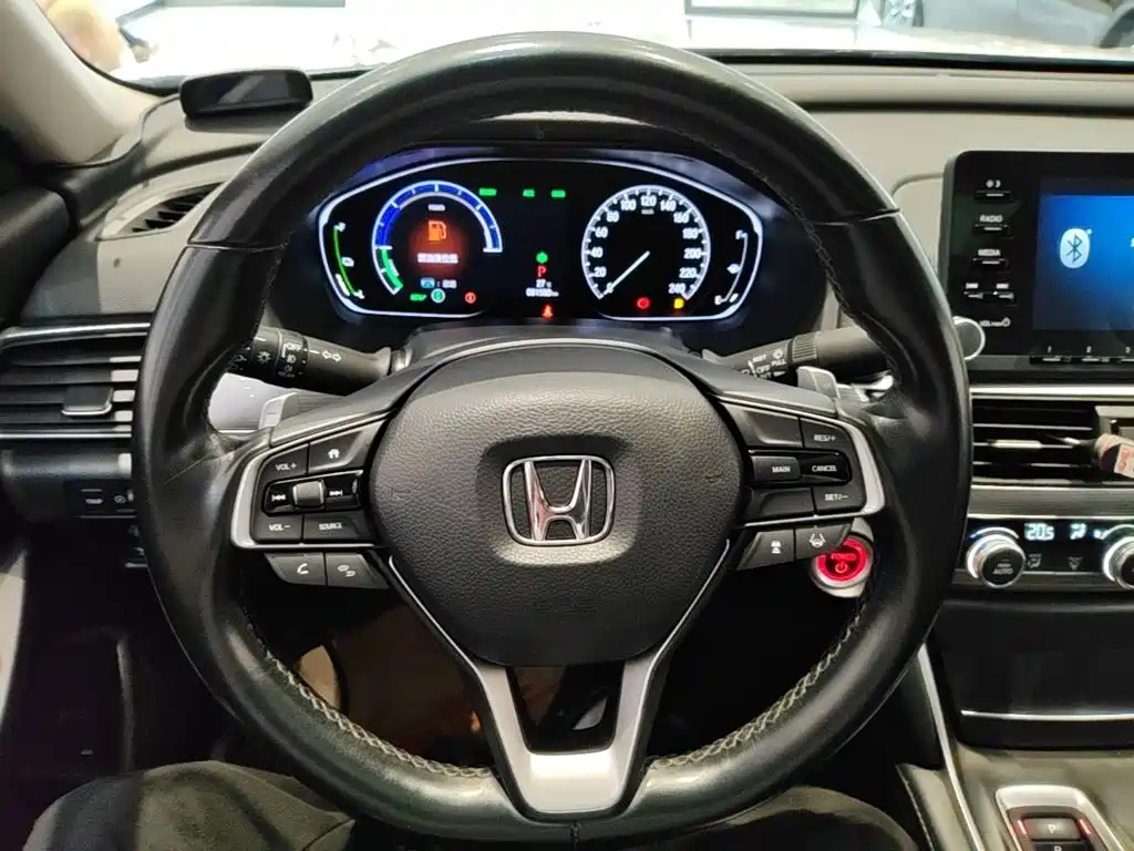 Honda Accord 2020 — фото 11