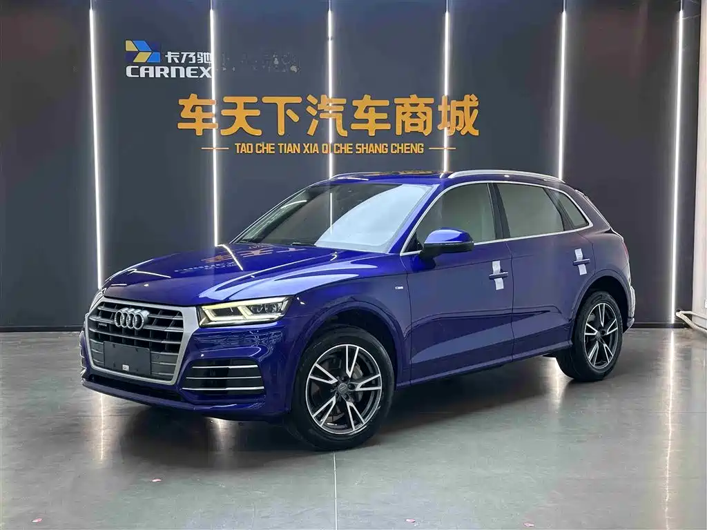 Audi Q5L 2019 — фото 1