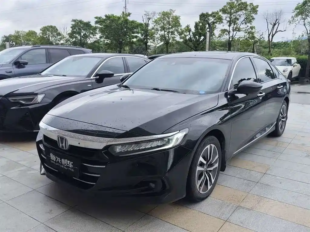 Honda Accord 2023 — фото 1