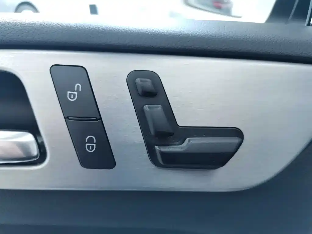 Mercedes-Benz M-Class 2015 — фото 25