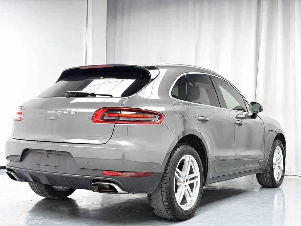 Porsche Macan 2014 — фото 12