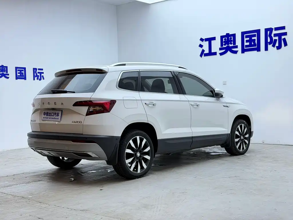 Skoda Karoq 2022 — фото 18