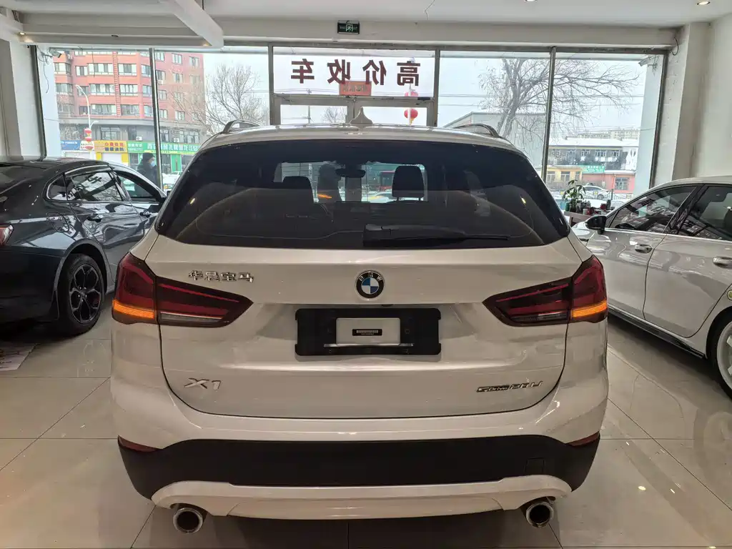 BMW X1 2021 — фото 18