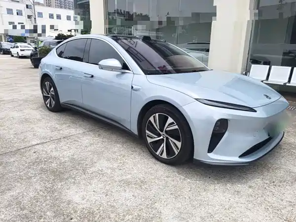 NIO ET5 2025