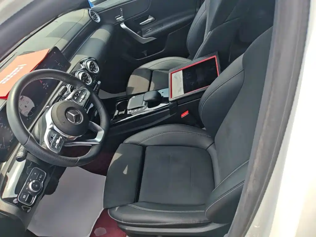 Mercedes-Benz A-Class 2023 — фото 15