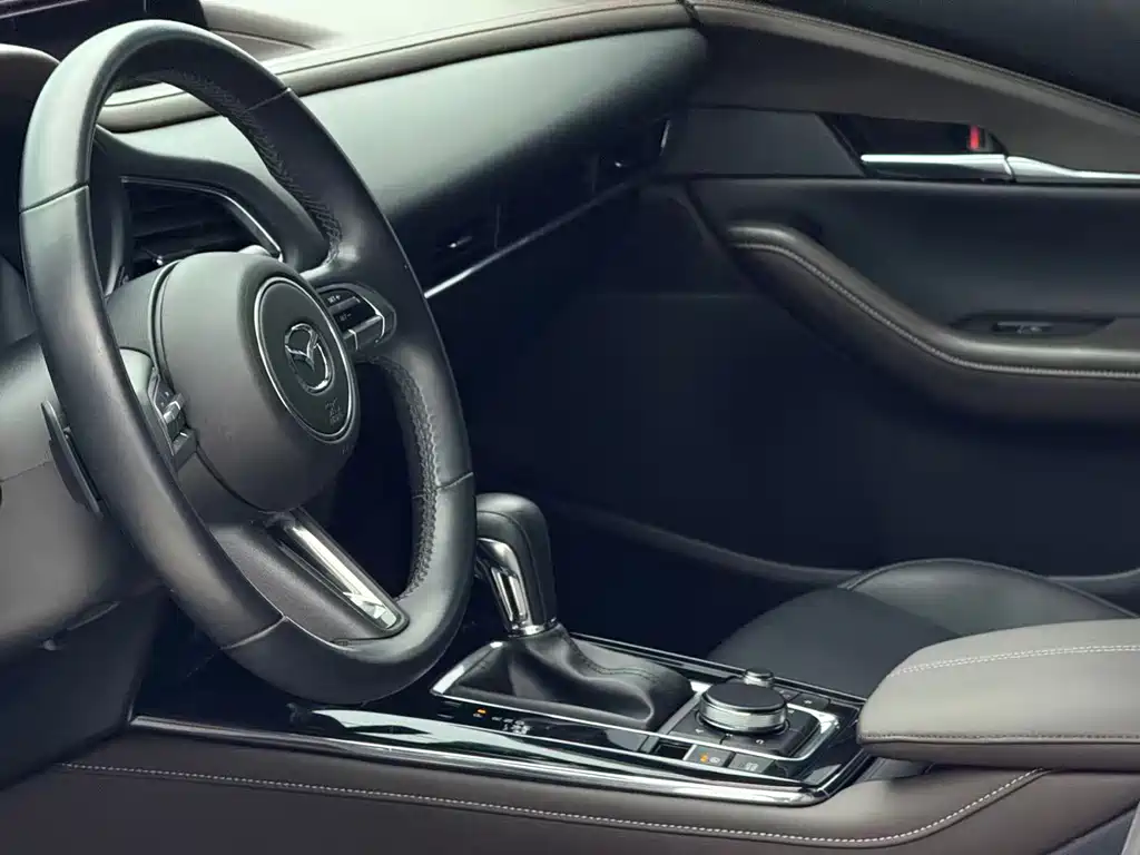 Mazda CX-30 2021 — фото 13
