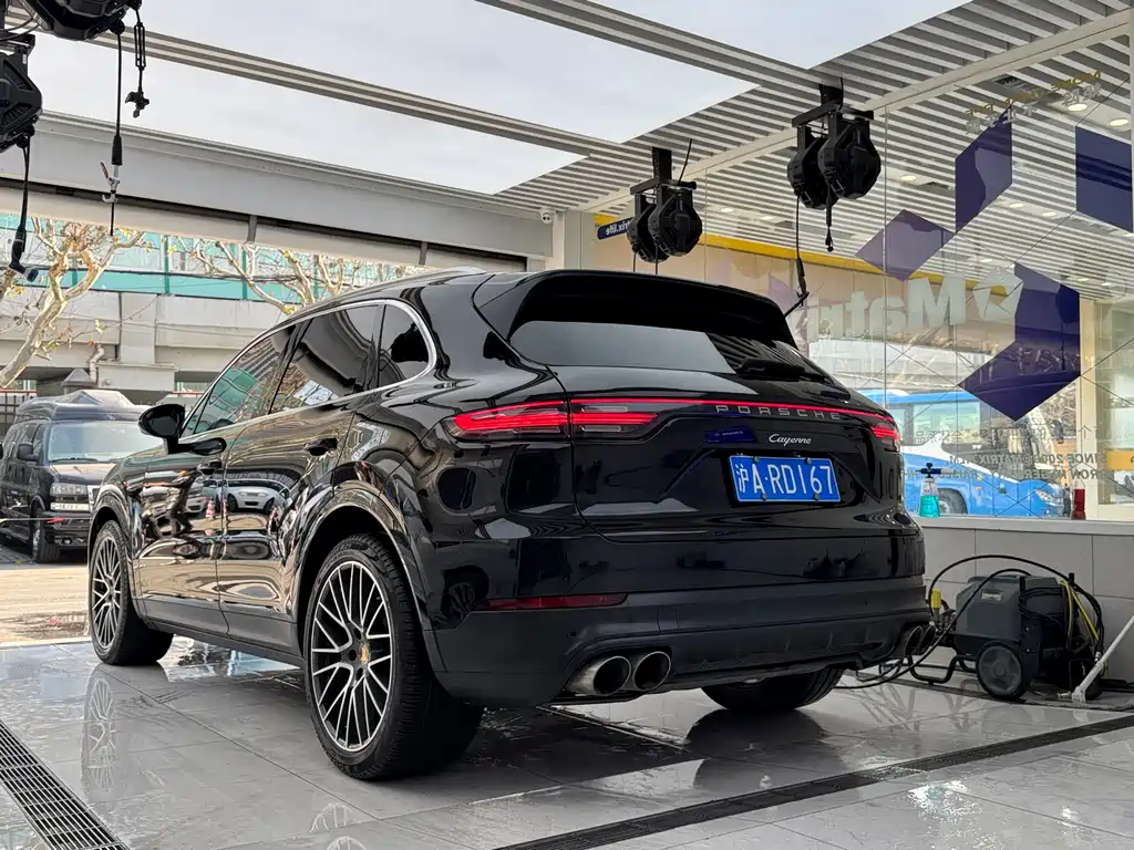 Porsche Cayenne 2018 — фото 3