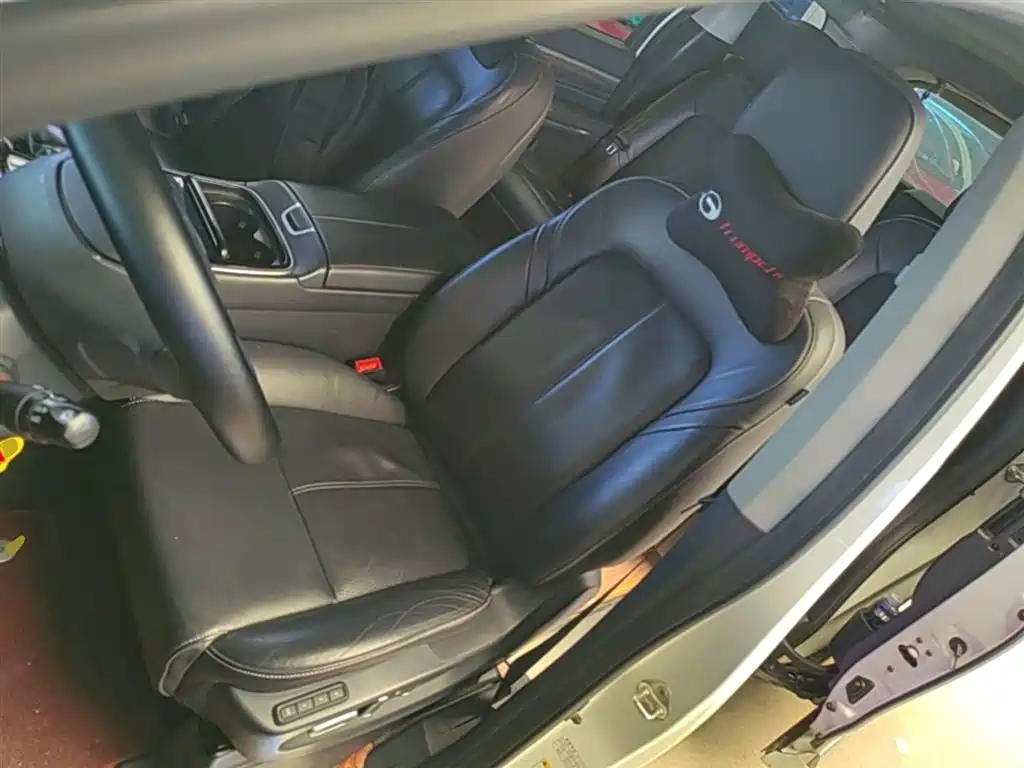 GAC Motor Trumpchi M8 2020 — фото 15