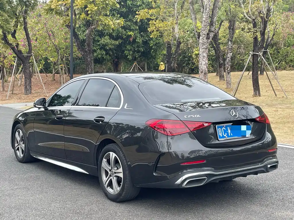 Mercedes-Benz C-Class 2022 — фото 9