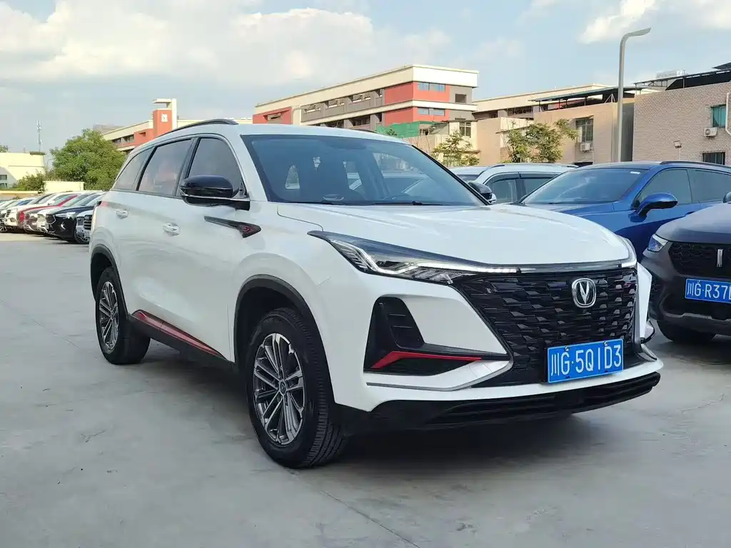 Changan CS75PLUS 2022 — фото 3