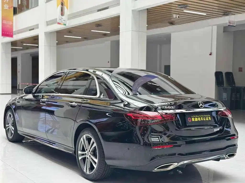 Mercedes-Benz E-Class 2021
