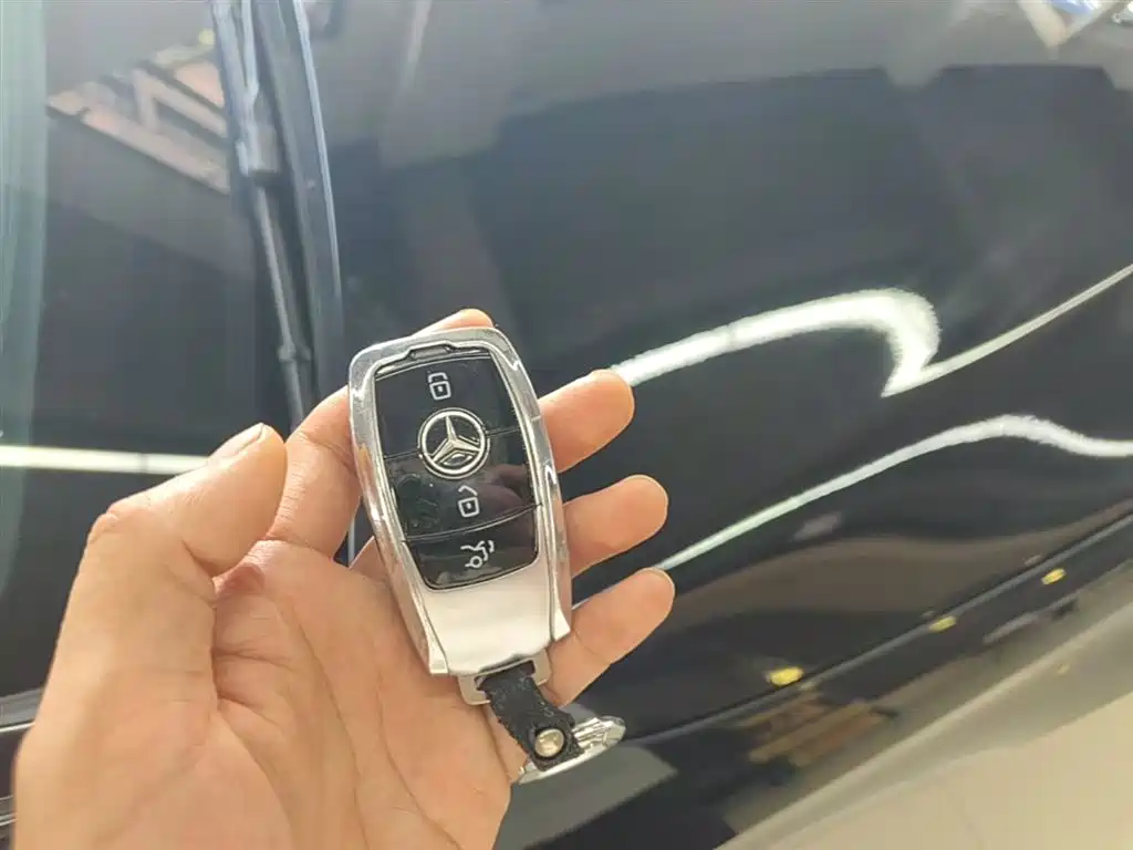 Mercedes-Benz E-Class 2020 — фото 9