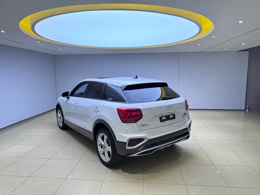Audi Q2L 2022