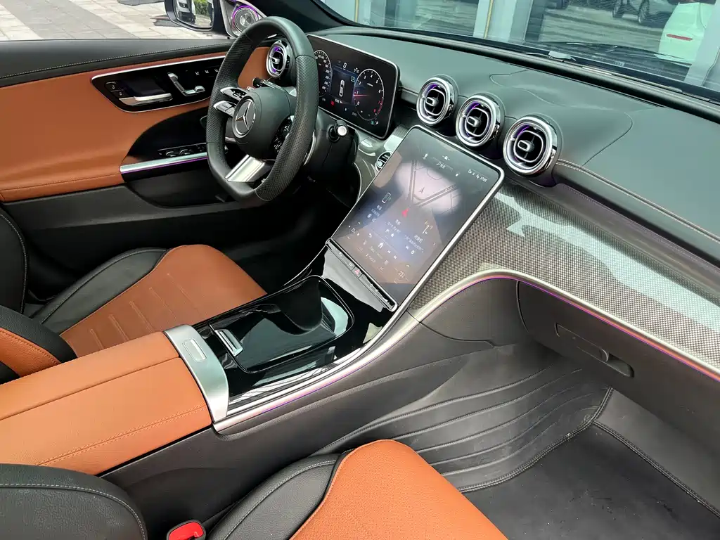 Mercedes-Benz C-Class 2024 — фото 20