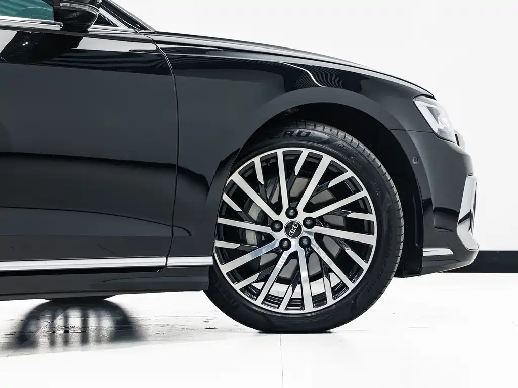 Audi A8 2024 — фото 22