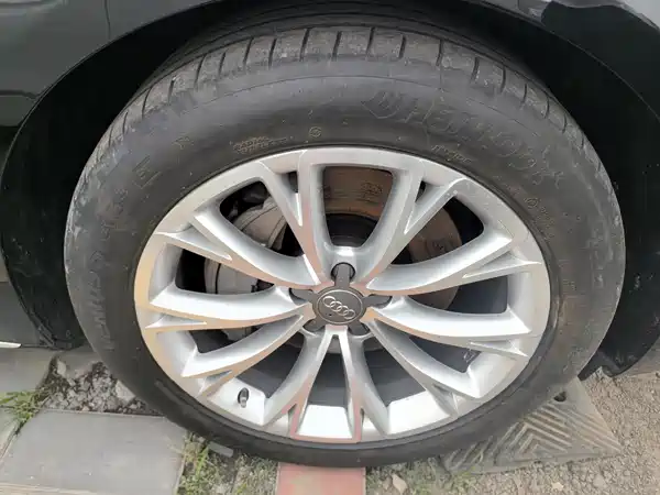 Audi A8 2016